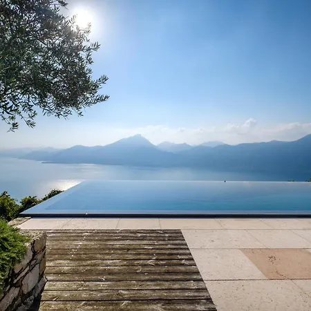 Aquiluna Con Vista Di Garda Apartment *