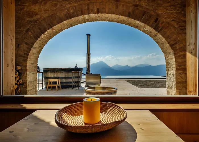 Aquiluna Con Vista Di Garda * Сан-Дзено-ди-Монтанья